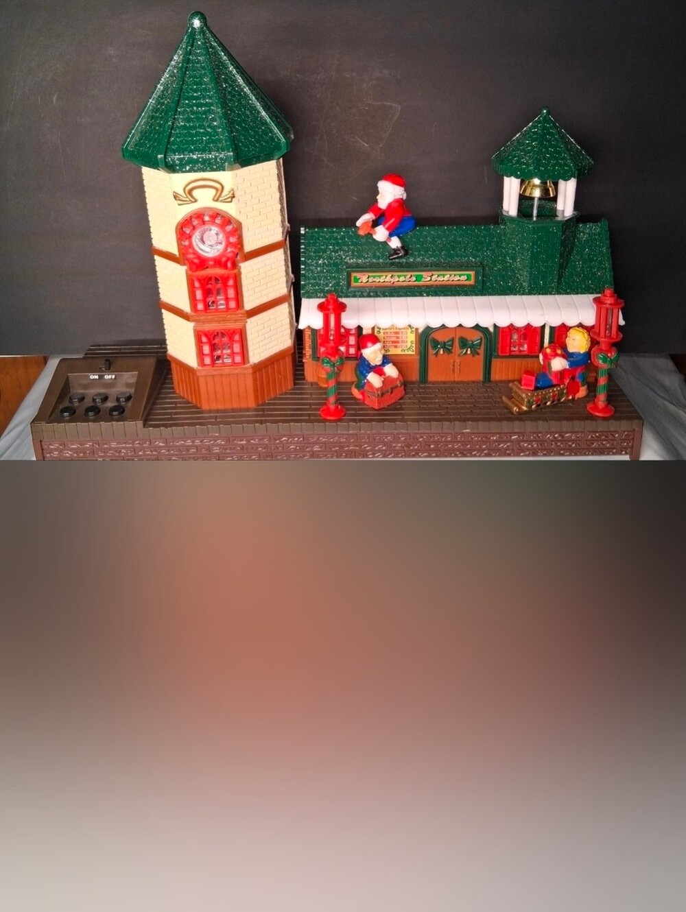 1993 TOY STATE Christmas Magic NORTHPOLE TRAIN STATION TALKING LIGHTS Vintage